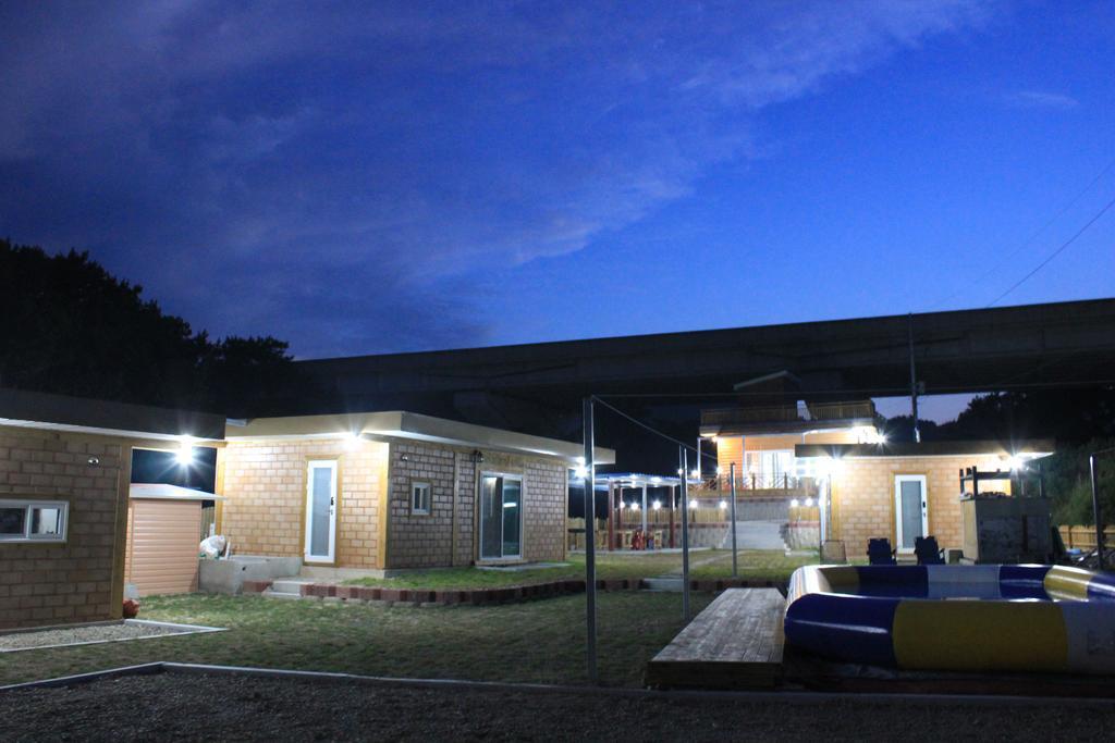 Tobang Red Clay Pension P'ohang Exterior foto